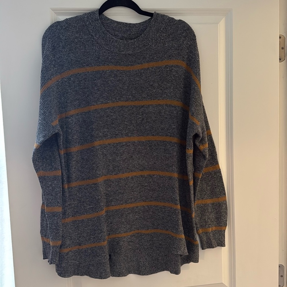 AEO Striped Sweater